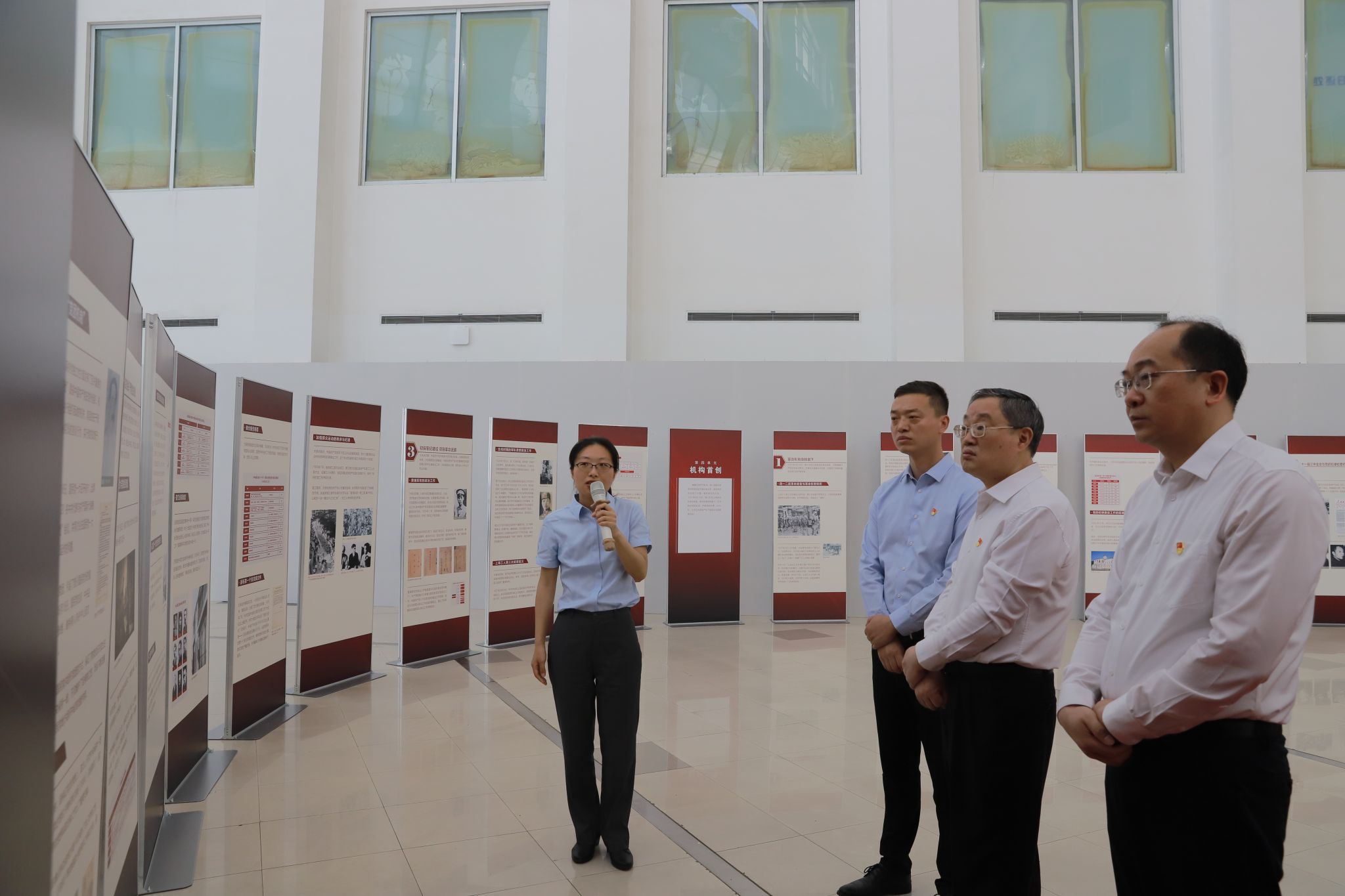 7观展.jpg 7观展.jpg